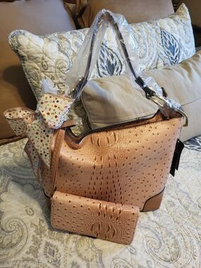 Women's Blush Pink Tote with Matching Wallet